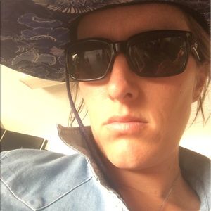 Meet your Posher, Molly