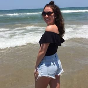 Meet your Posher, Alyssa