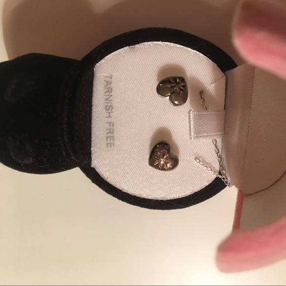 Adorable Heart Necklace & Earrings! - Picture 2 of 5