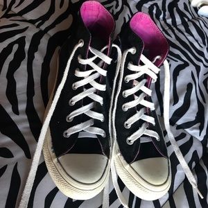 Black converse