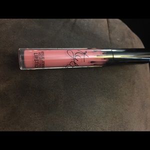Harmony velvet kylie new (no box) have receipt