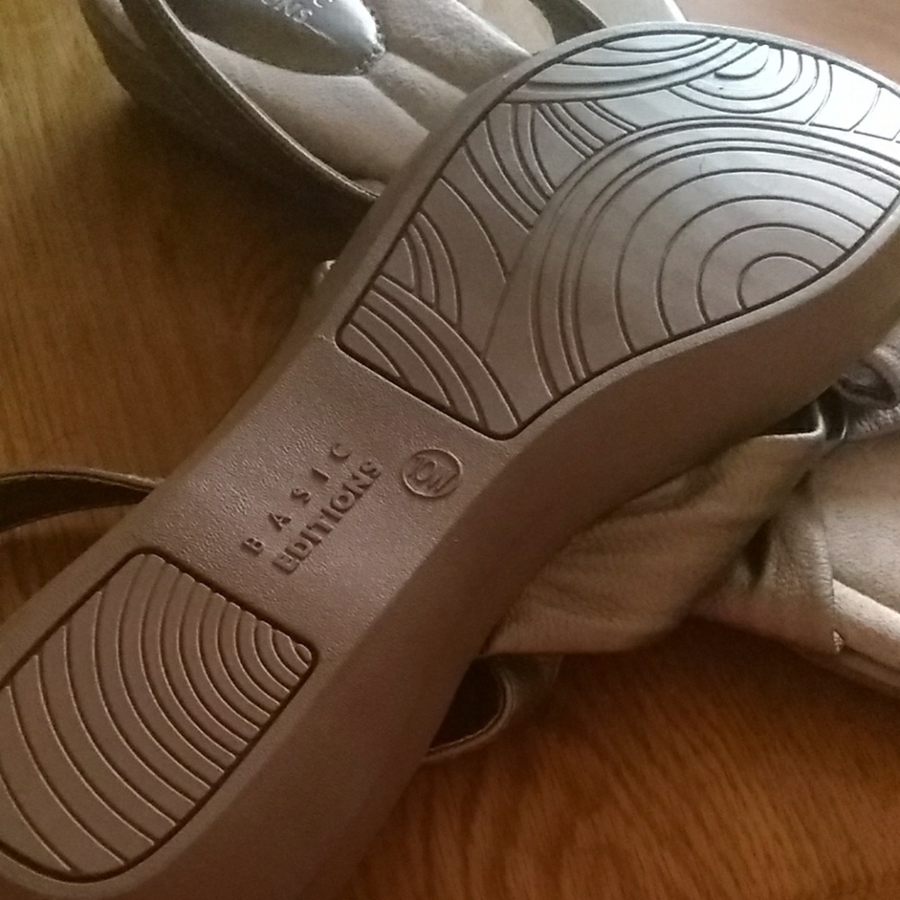 Basic editions sandals - Picture 6 of 7