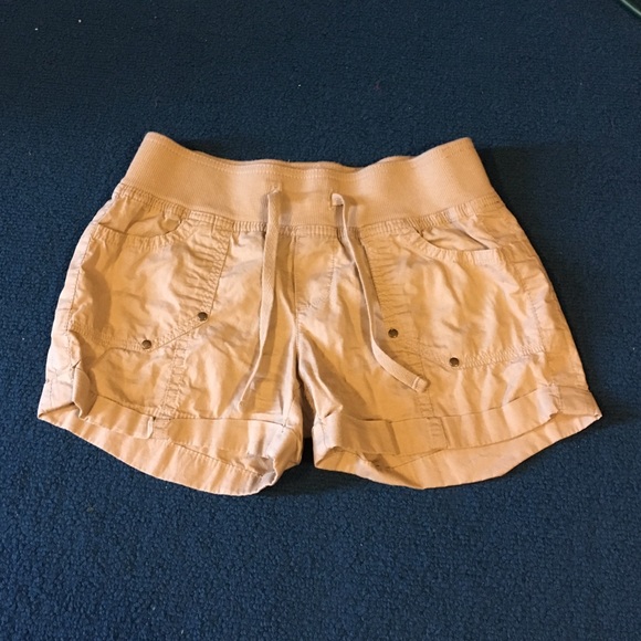 ***SOLD***Girls Arizona Jean Co. Tan Shorts - Picture 1 of 3