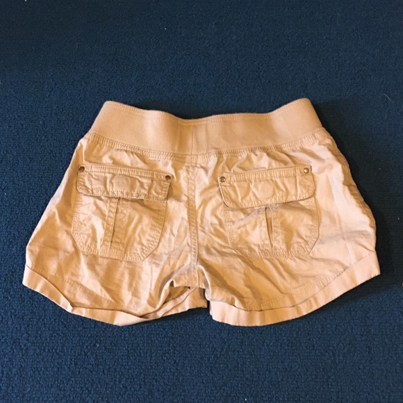 ***SOLD***Girls Arizona Jean Co. Tan Shorts - Picture 3 of 3