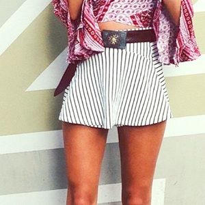 LF STRIPED SKORT