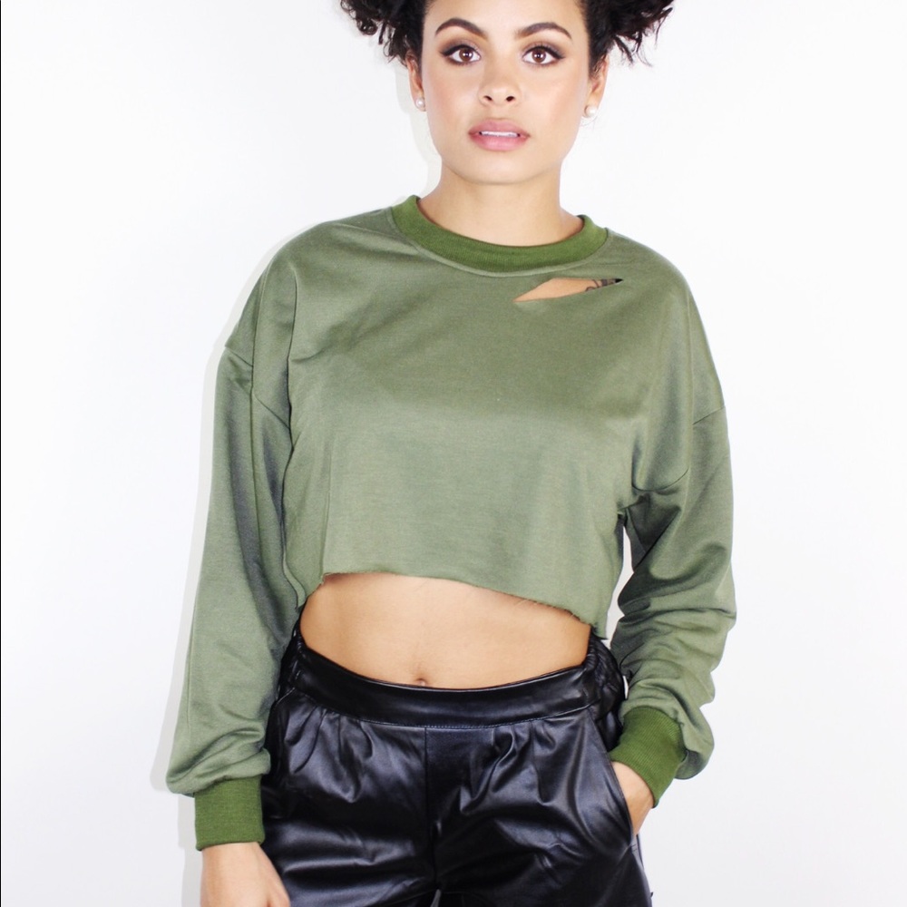 Cropped Sweatshirt - Picture 3 of 3