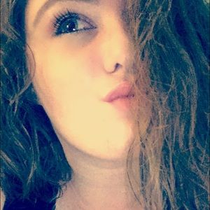 Meet your Posher, Kaitlyn