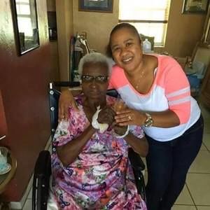 Meet your Posher, Joanise