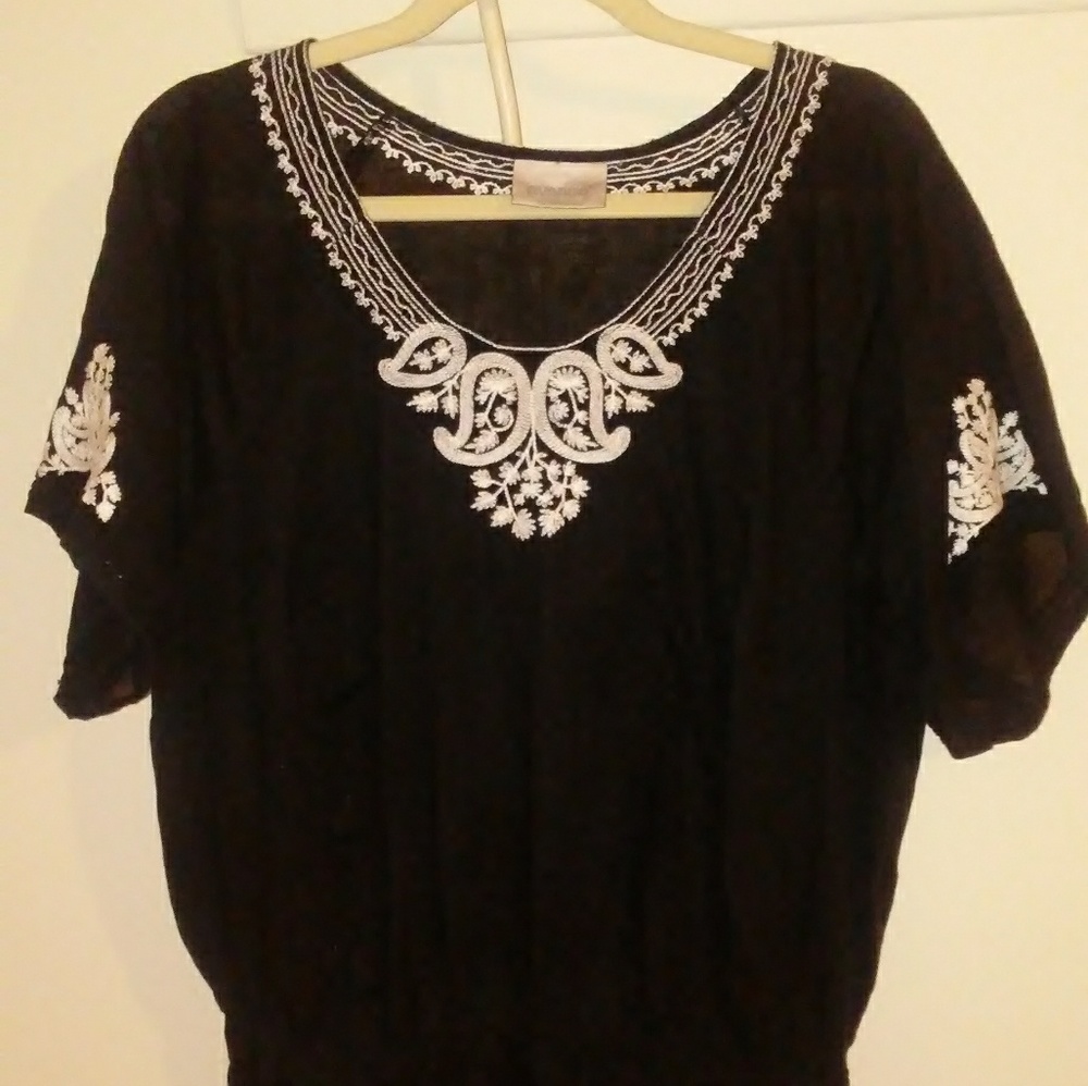 Ladie's Top