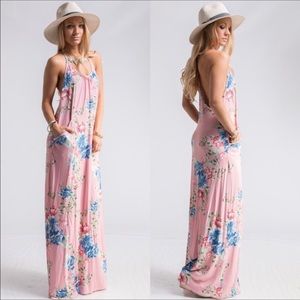 Floral print t strap back maxi dress w/pocket. NWT