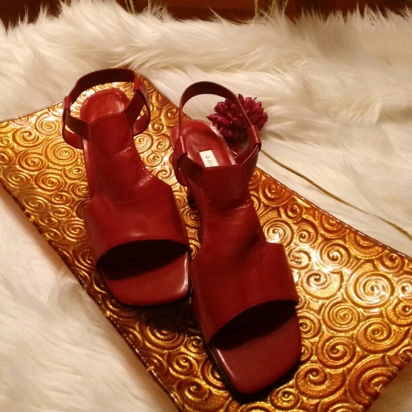 Shoes - Picture 1 of 5