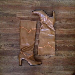 Sz 7 1/2N 60's Tan Leather Go-Go Boots