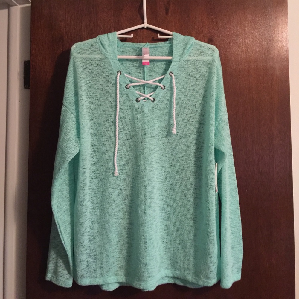 NO BOUNDARIES 2XL juniors mint green light hoodie
