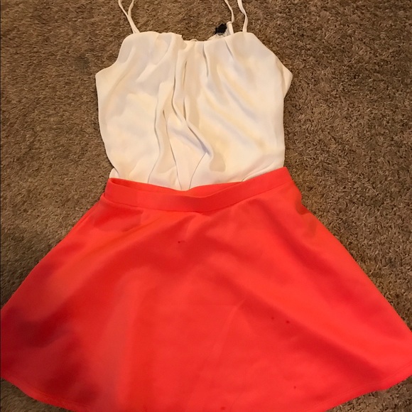 Express top and forever 21 skirt  (a set) - Picture 1 of 1