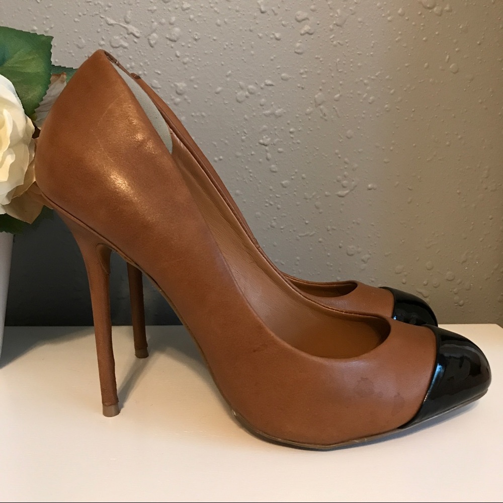 H by Halston Charlotte Pumps