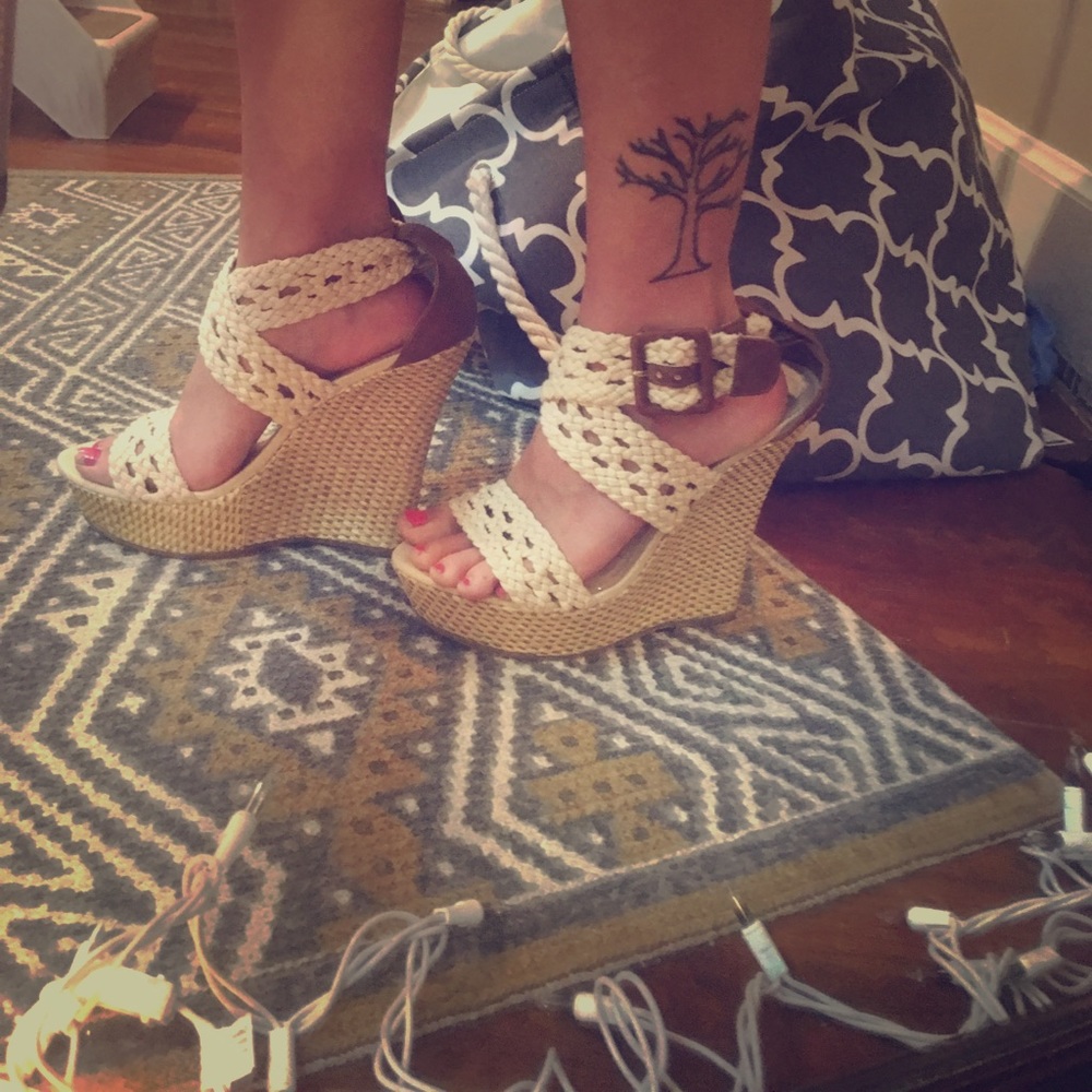 Bamboo wedges sz 7 ❤️