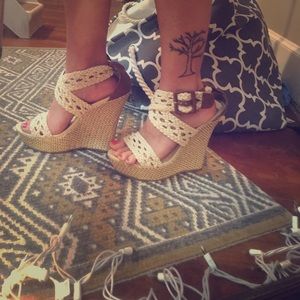 Bamboo wedges sz 7 ❤️