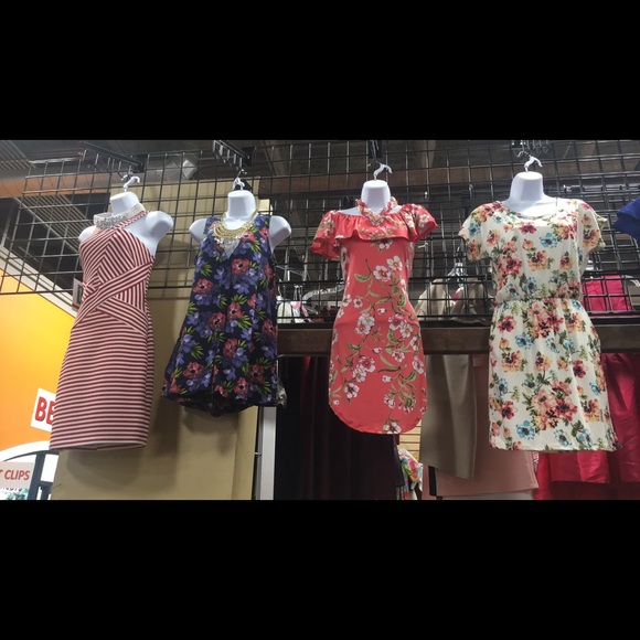 Cloths - Picture 6 of 8