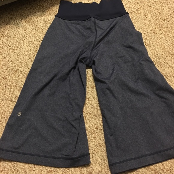 Lululemon Gaucho Wide Leg Capris 