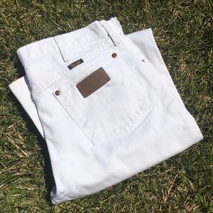 Men's Wrangler white jeans 32x34