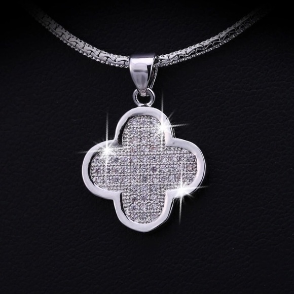 Zirconia Diamond Necklace - Picture 5 of 6