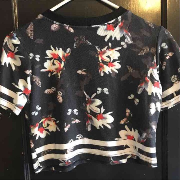 Collection crop top - Picture 2 of 4