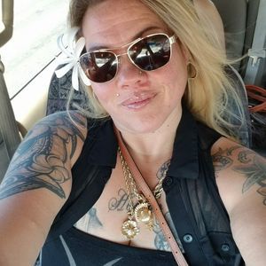 Meet your Posher, Lena