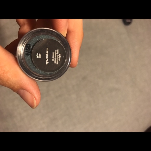 Bareminerals Masquerade eye shadow - Picture 1 of 3