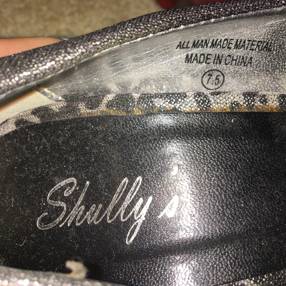 Shullys heels - Picture 3 of 3