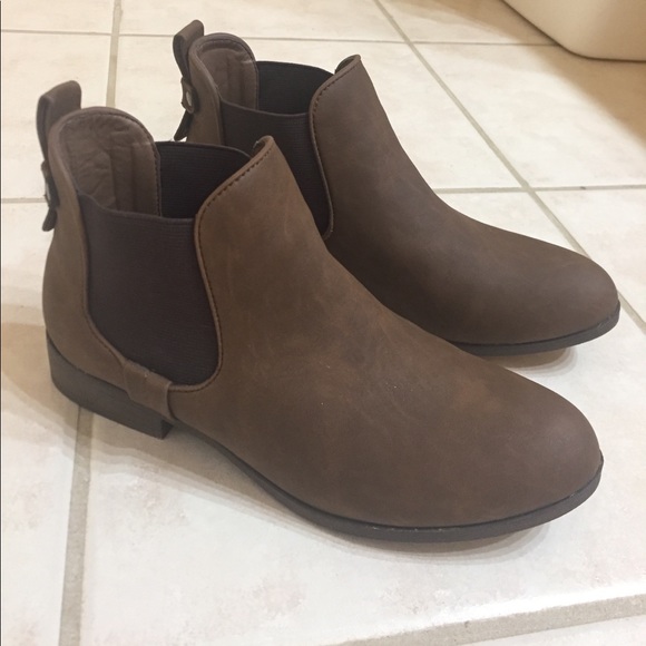 Madden Girl Ankle Boots - Picture 1 of 4