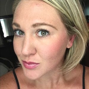 Meet your Posher, Mallory