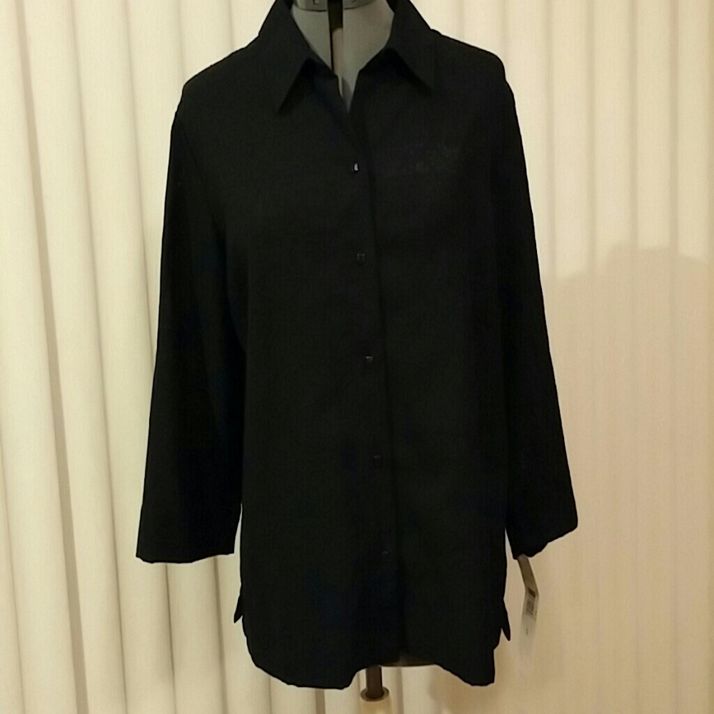 Sheer 3/4 Sleeve Black Blouse - Picture 2 of 4