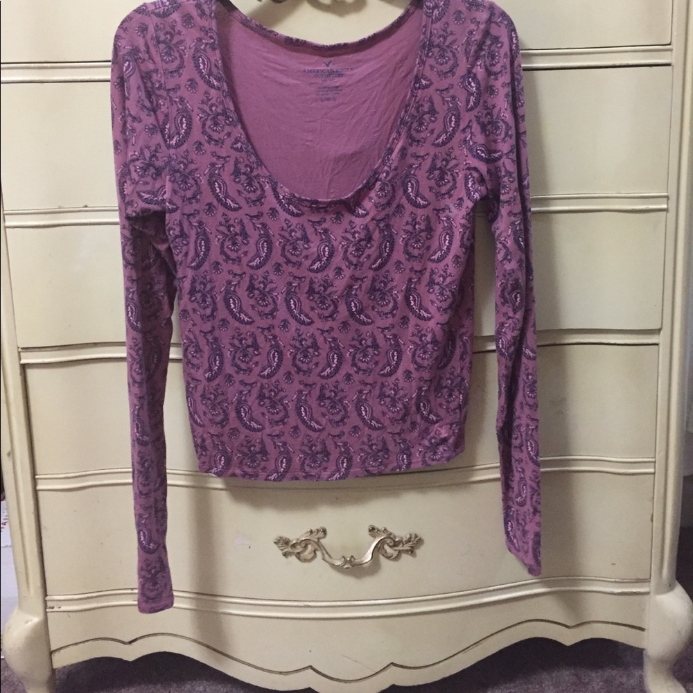 American Eagle shirt