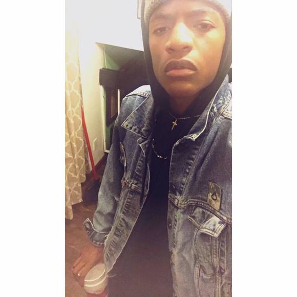 Meet your Posher, Ishmail - Picture 1 of 1