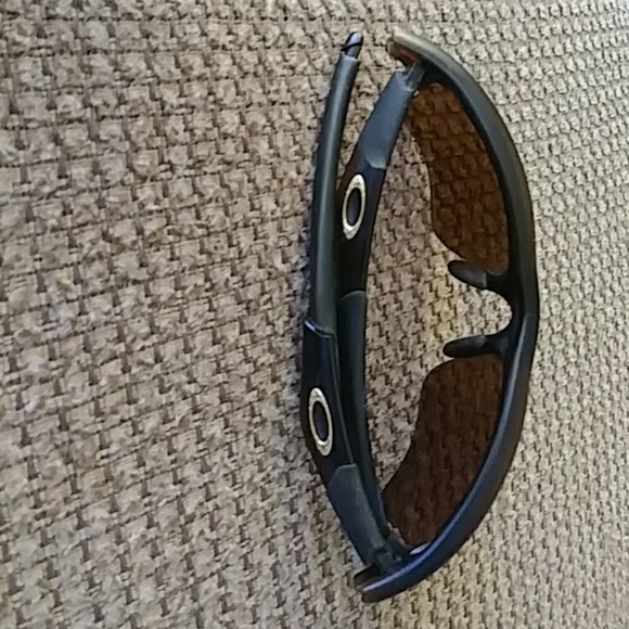 Oakley glasses - Picture 2 of 3