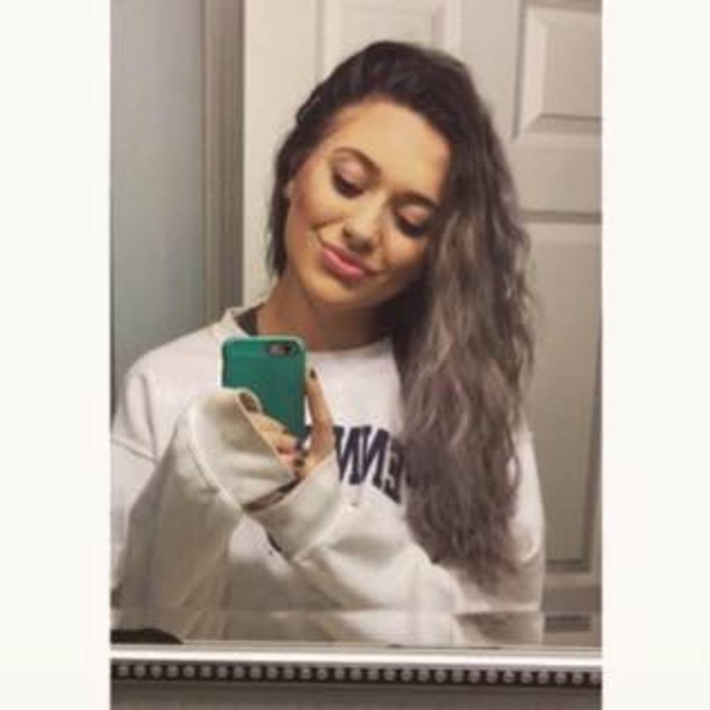 Meet your Posher, Zoe