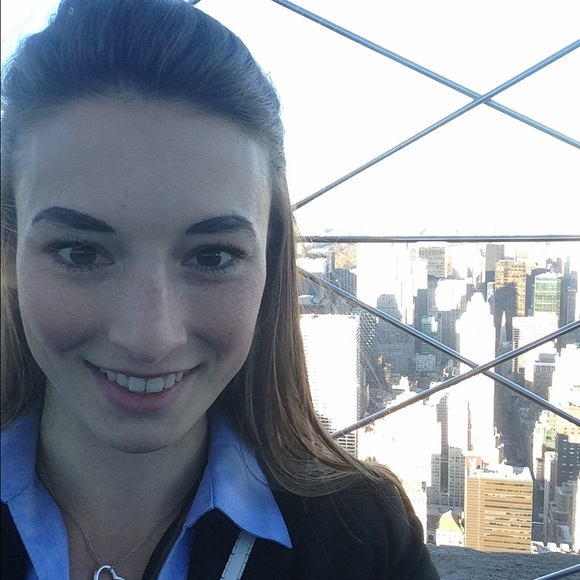 Meet your Posher, Tessa - Picture 1 of 1