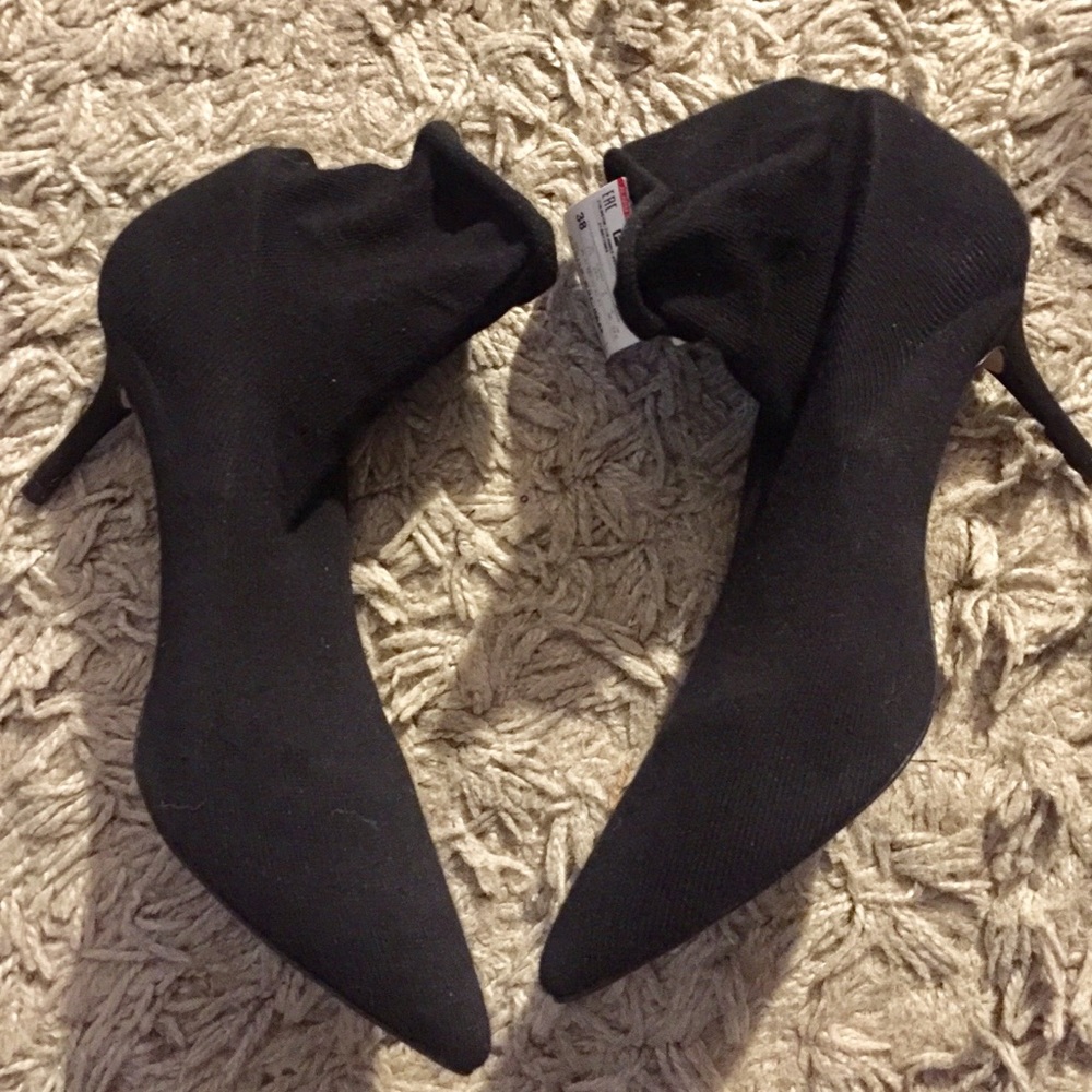 Zara black sock booties new w/ tags