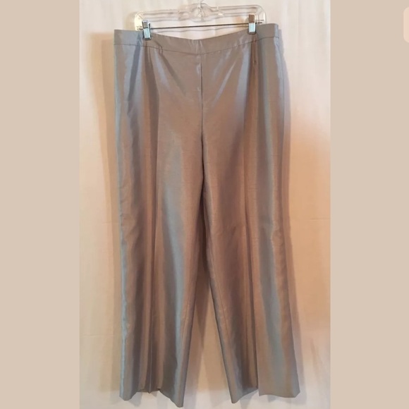 Sold - Picture 5 of 8