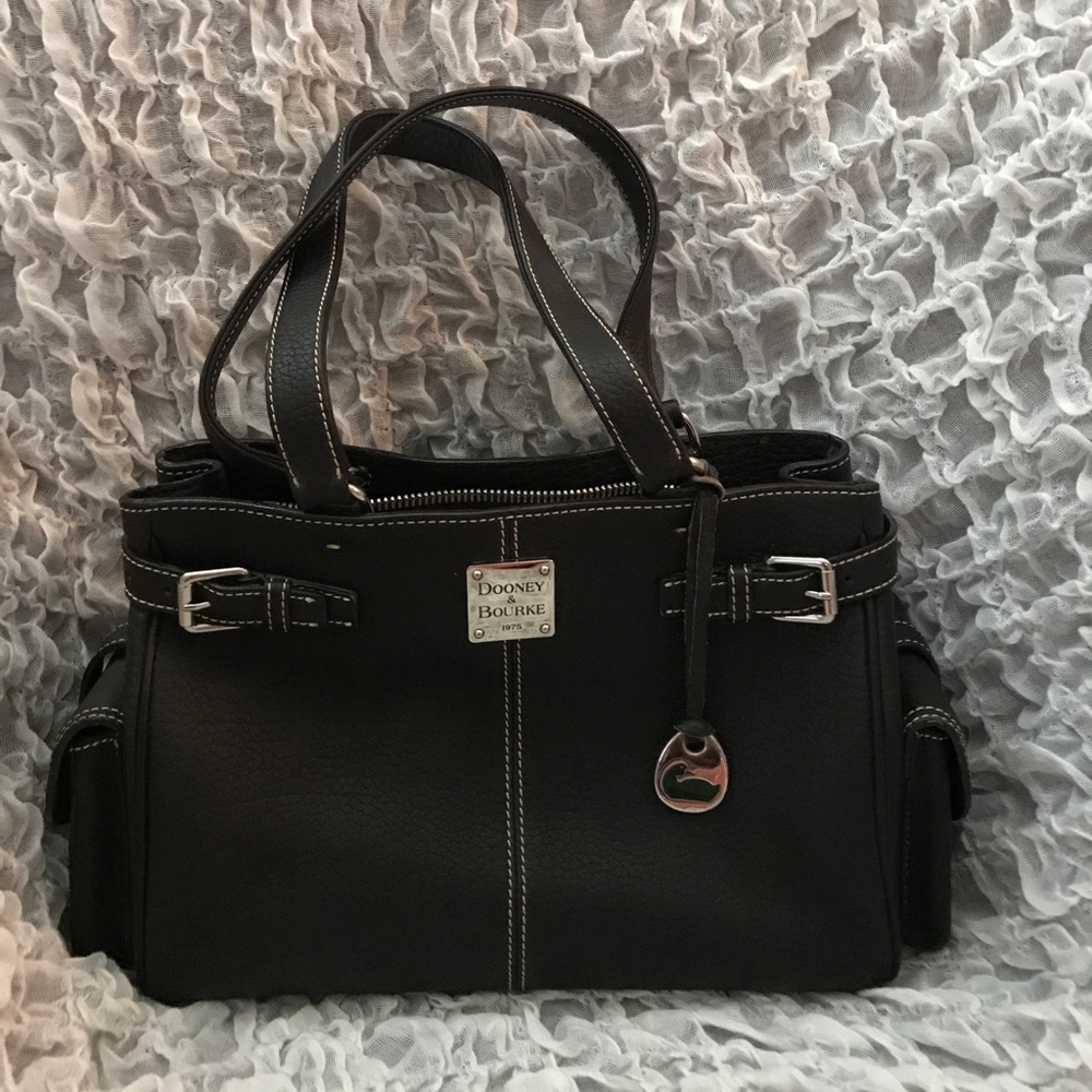 Dooney and Bourke classic dark brown leather purse