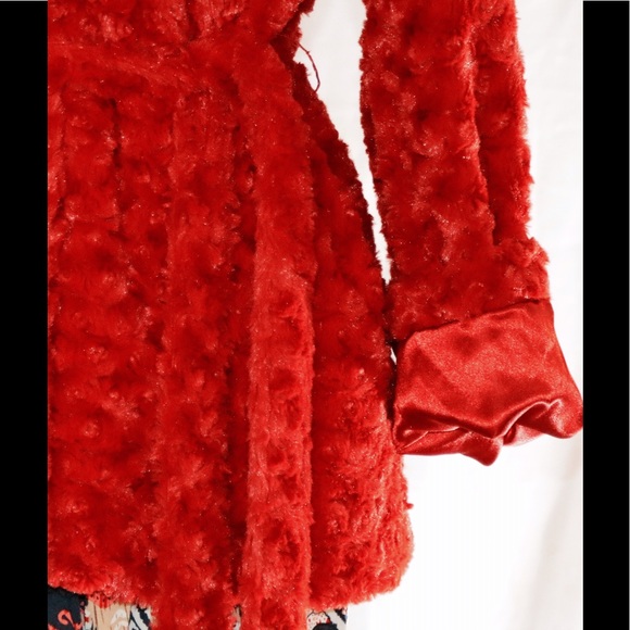 Fabulous Red Faux Fur Coat - Picture 3 of 4
