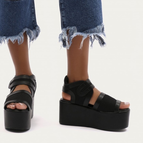 public desire flatforms