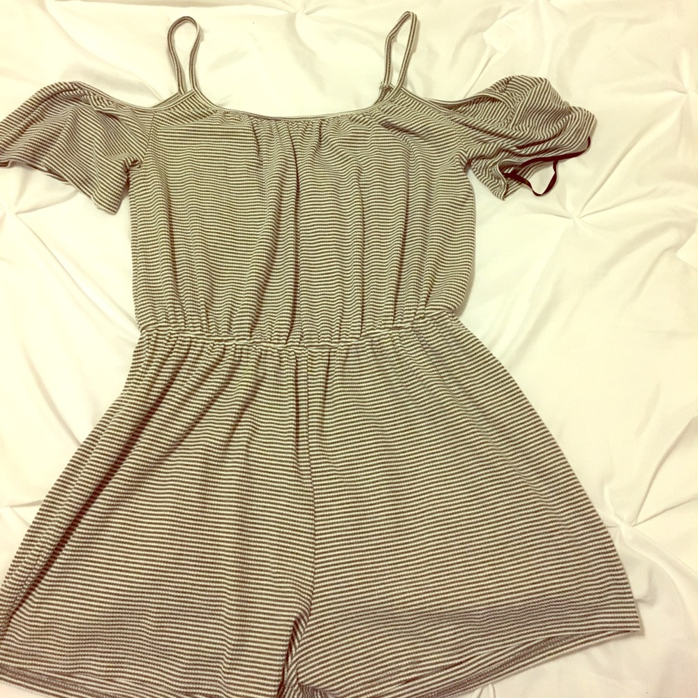 Strip romper
