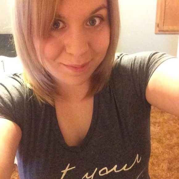 Meet your Posher, Nikki - Picture 1 of 1