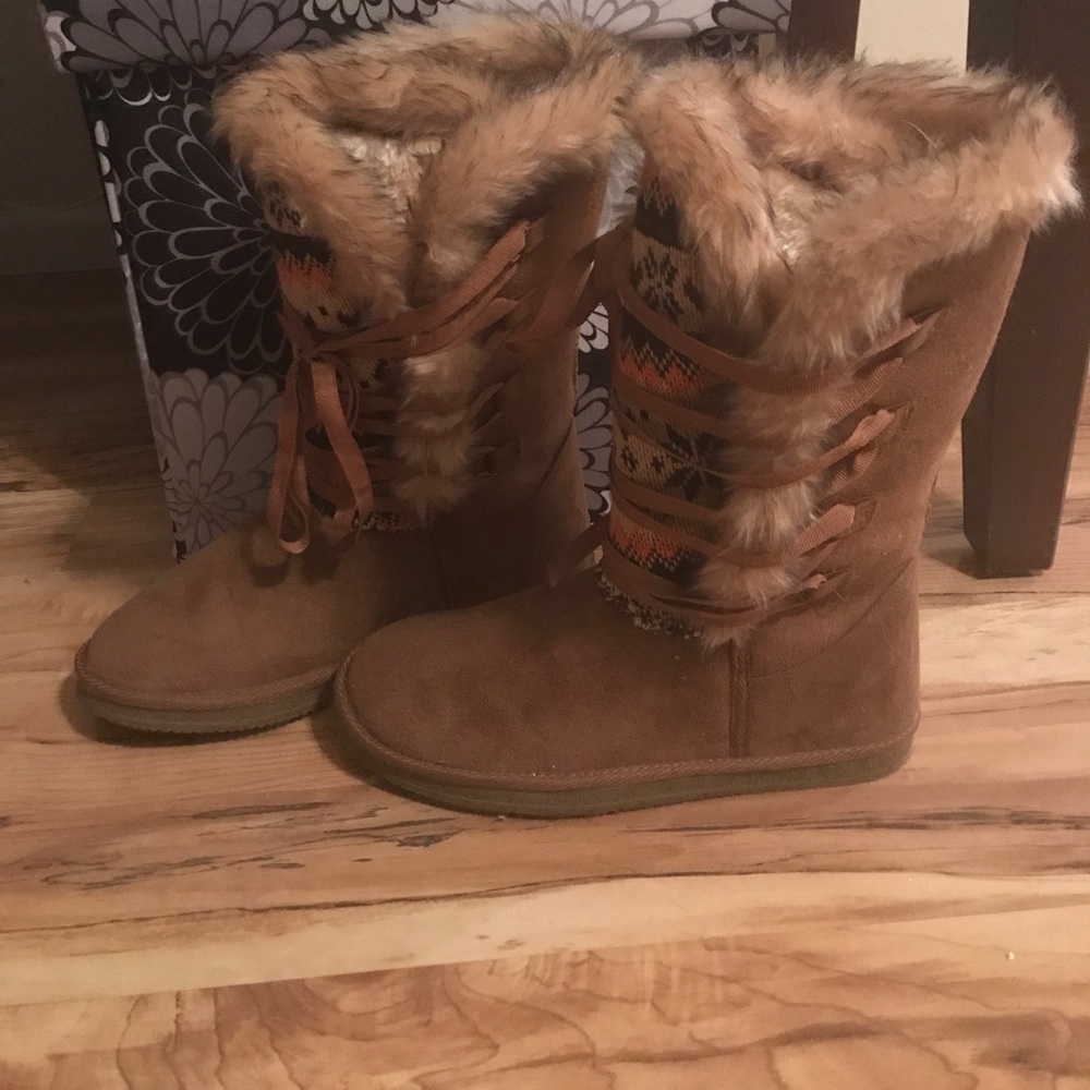 Cool Eskimo boots