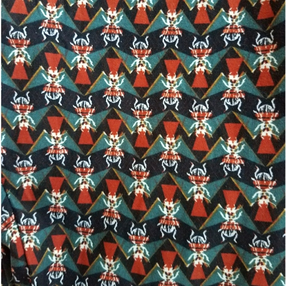 NEW LuLaRoe Stag Beetle leggings chevron OS Black