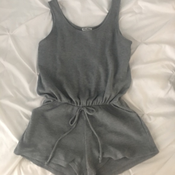 grey romper - Picture 1 of 3