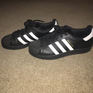 ADIDAS Superstars - black [like new]