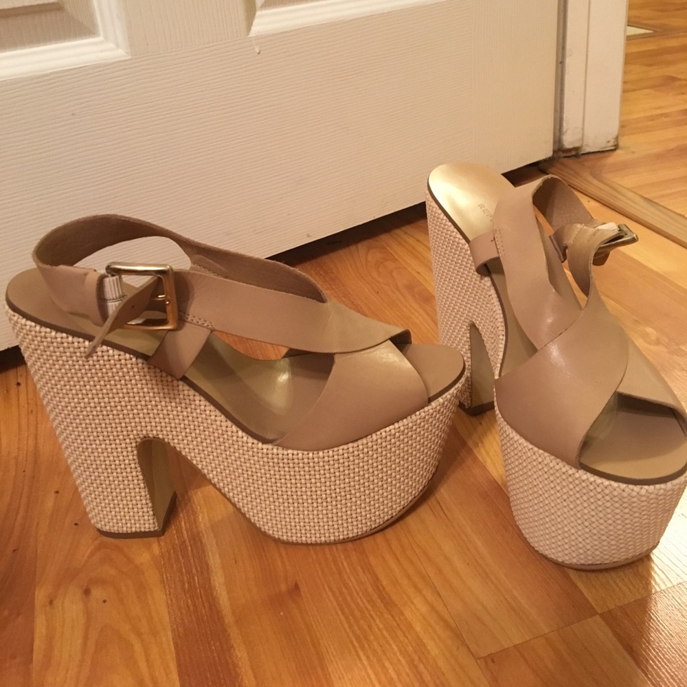 Report Signature wedges