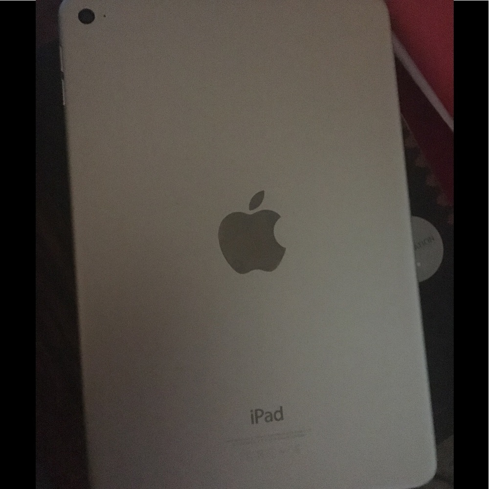 SOLD!!iPad mini 4/128GB